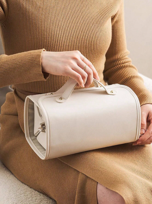 Bolso de cuero impermeable 4 en 1 - Guarda todo tu maquillaje